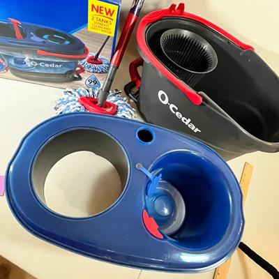 Lot 34 NIB Mop bucket