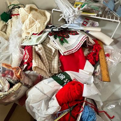 Lot 36 Sewing lot