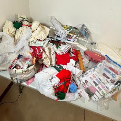 Lot 36 Sewing lot