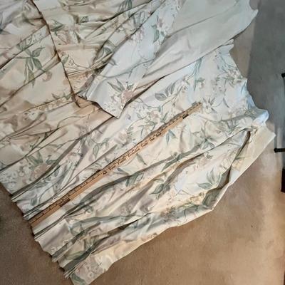 Lot 37 Vintage curtains