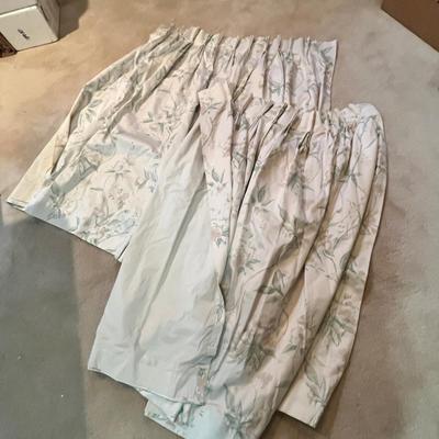 Lot 37 Vintage curtains