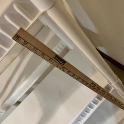 Lot 48 Rubbermade Plastic Shelves