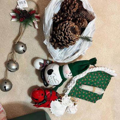 Lot 68 Tub of Christmas