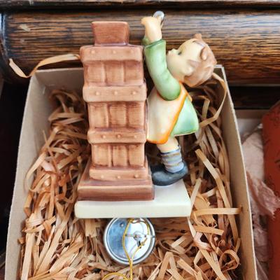 Collection of 10 M.J. Goebel Hummel Figurines