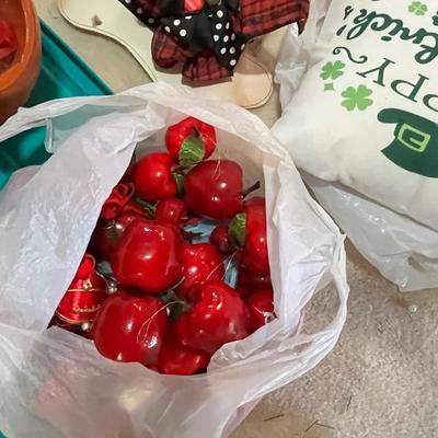 Lot 73 Tub of St. Patrick's & Thanksgiving