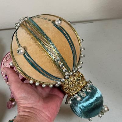 Lot 80 Vintage MCM Kit ornaments