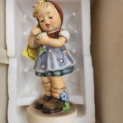 Collection of 5 M.J. Goebel Hummel Figurines