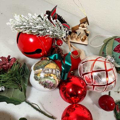 Lot 85 Christmas ornaments