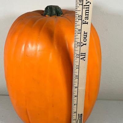 Lot 89 Foam large pumpkin