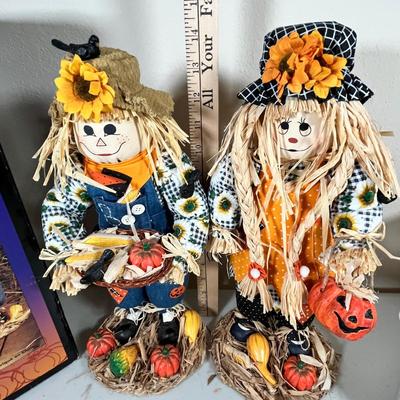 Lot 90 NIB Scarewrows