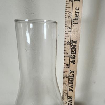 Lot 92 Oil Lamp & mertle wood vase