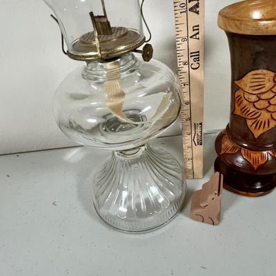 Lot 92 Oil Lamp & mertle wood vase