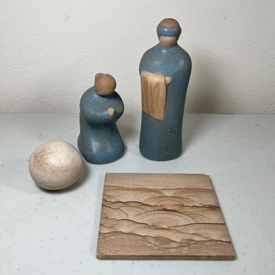 Lot 93 Pottery art