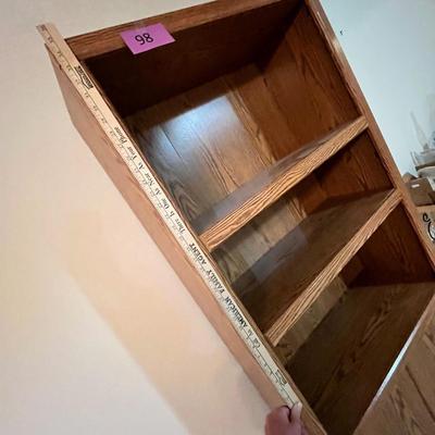 Lot 98 Vintage bookshelf/ cabinet