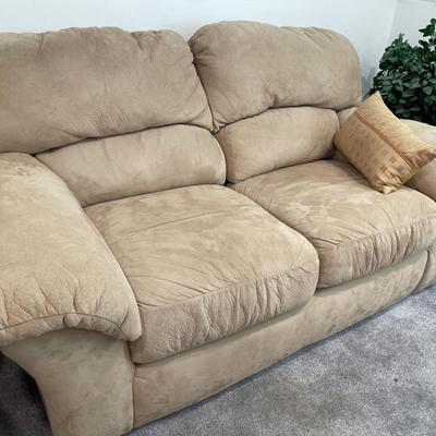 Soft puffy cream loveseat