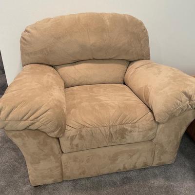 Puffy cream chair