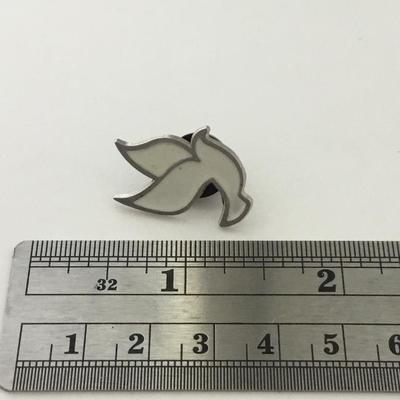Unmarked bird push pin vintage