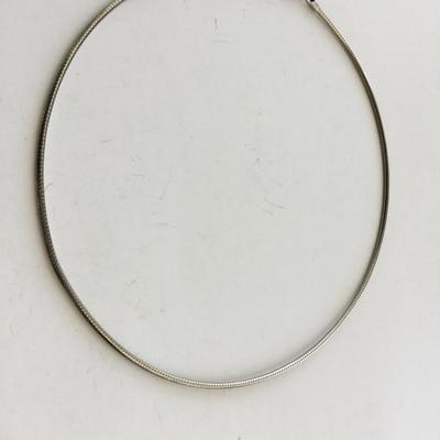 Unmarked silver tone bib necklace