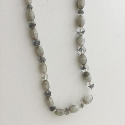 Unique beaded fashion necklace