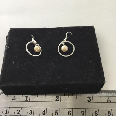 Unmarked fashion earrings