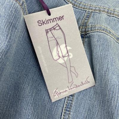 2 New Women’s Size 22W Denim