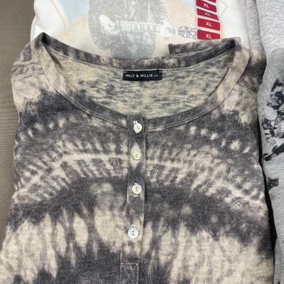 4 Women’s Sweatshirts etc, some New!