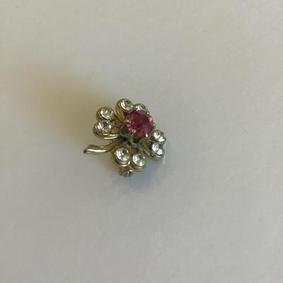 Cute flower brooch pin