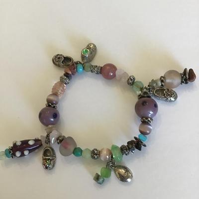 Cute glass art beaded stretch bracelet