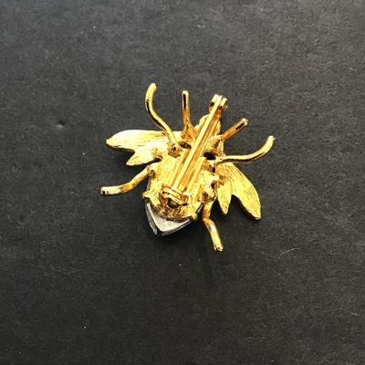 Beautiful, gold tone, bug brooch