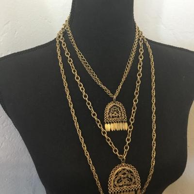 Vintage 1960s statement necklace, gold toned