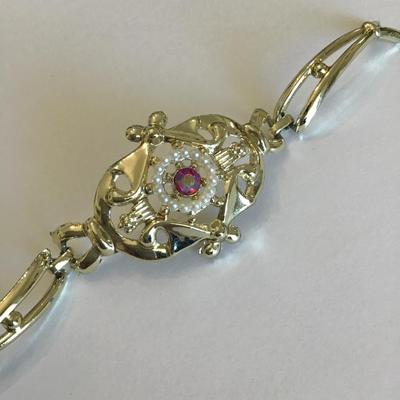 Gold tone vintage lock bracelet