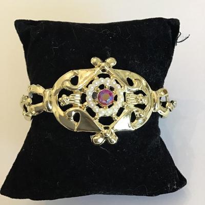 Gold tone vintage lock bracelet