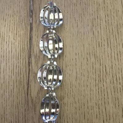Vintage, silver, toned, scallop panel bracelet excellent condition