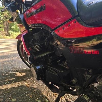 1984 suzuki gpz 750 turbo
