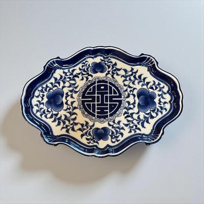 Sale Photo Thumbnail #429: Bombay Company Blue and White Serving Platter
Approximately 14" x X 10"