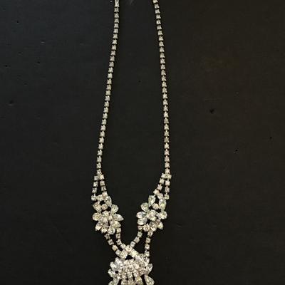 Sale Photo Thumbnail #178: Beautiful Silvertone rhinestone necklace. Please see attached photos.