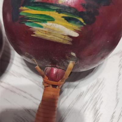 maracas