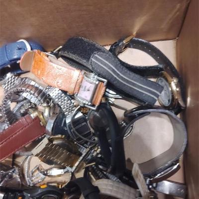 box of fashion watches