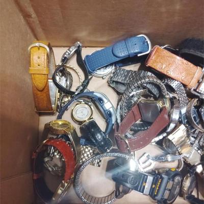 box of fashion watches