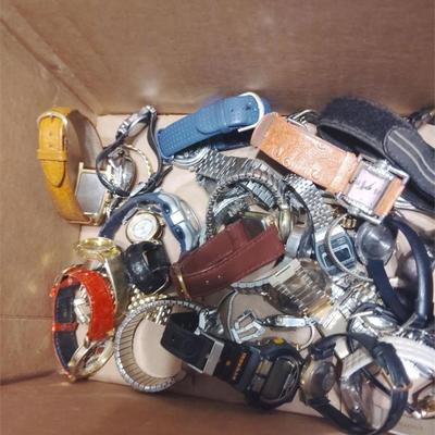 box of fashion watches