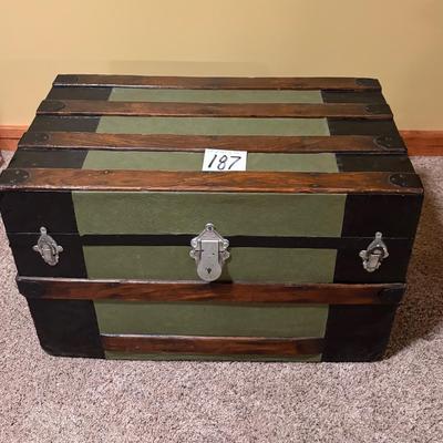 Trunk on Wheels