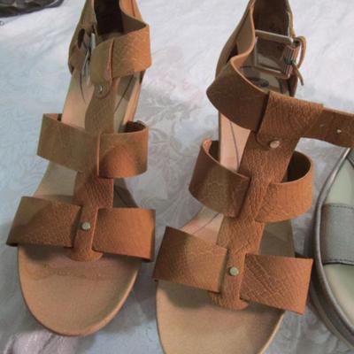 Sale Photo Thumbnail #307: Tan are Dr. Scholl's size 8M, silver are Fly London size 8, Black are Crocs size 8