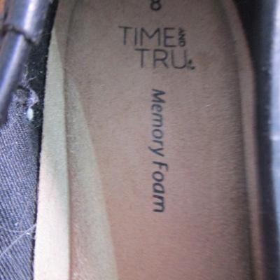 Sale Photo Thumbnail #326: Pointed toe shoes are size 7-1/2W, the black front shoes are size 8