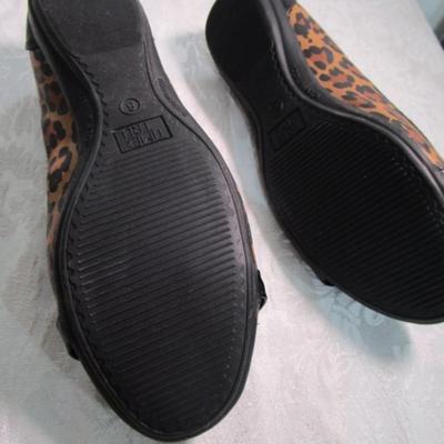 Sale Photo Thumbnail #327: Pointed toe shoes are size 7-1/2W, the black front shoes are size 8