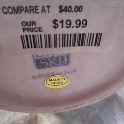 Sale Photo Thumbnail #371: 5-1/4" tall without lid x 6-1/4" without spout & handle, see pictures