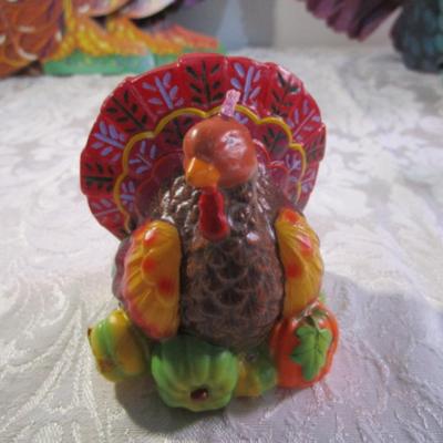 Sale Photo Thumbnail #415: Pilgrim & Indian bear set, turkey, "Thanks" statue, 1 turkey candle, 4 honeycomb turkeys