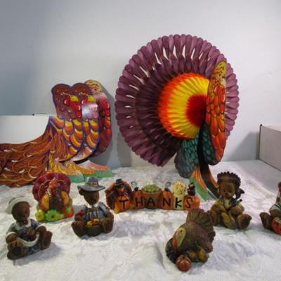 Sale Photo Thumbnail #412: Pilgrim & Indian bear set, turkey, "Thanks" statue, 1 turkey candle, 4 honeycomb turkeys