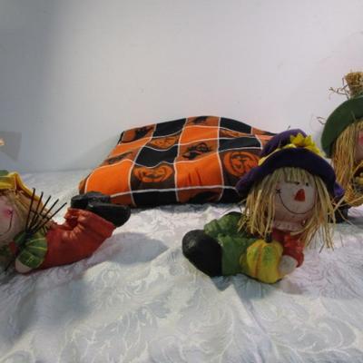 Sale Photo Thumbnail #425: Tablecloth is 96" x 55"