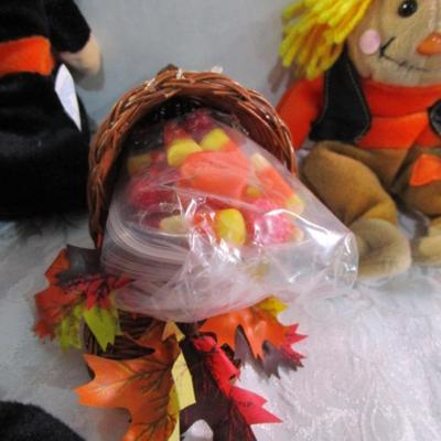 Sale Photo Thumbnail #441: Scarecrow, witch bat ghost, cornucopia, fabric pumpkin, Hallmark scarecrow candle holder, see pictures