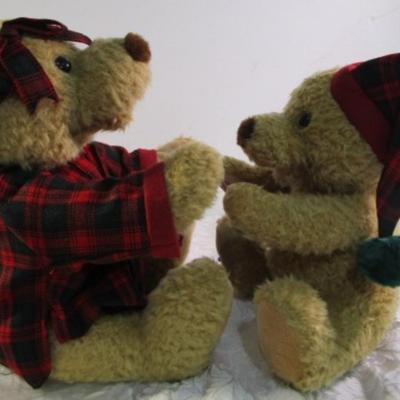 Sale Photo Thumbnail #450: Bears talk to one another.  Mommy bear tells "The Night Before Christmas" & then bears sing, mouths move, Each bear takes 3 AA batteries not included.  Batteries must be in both bears to work. Mommy bear is 11", baby is 9" tall (both sitting).